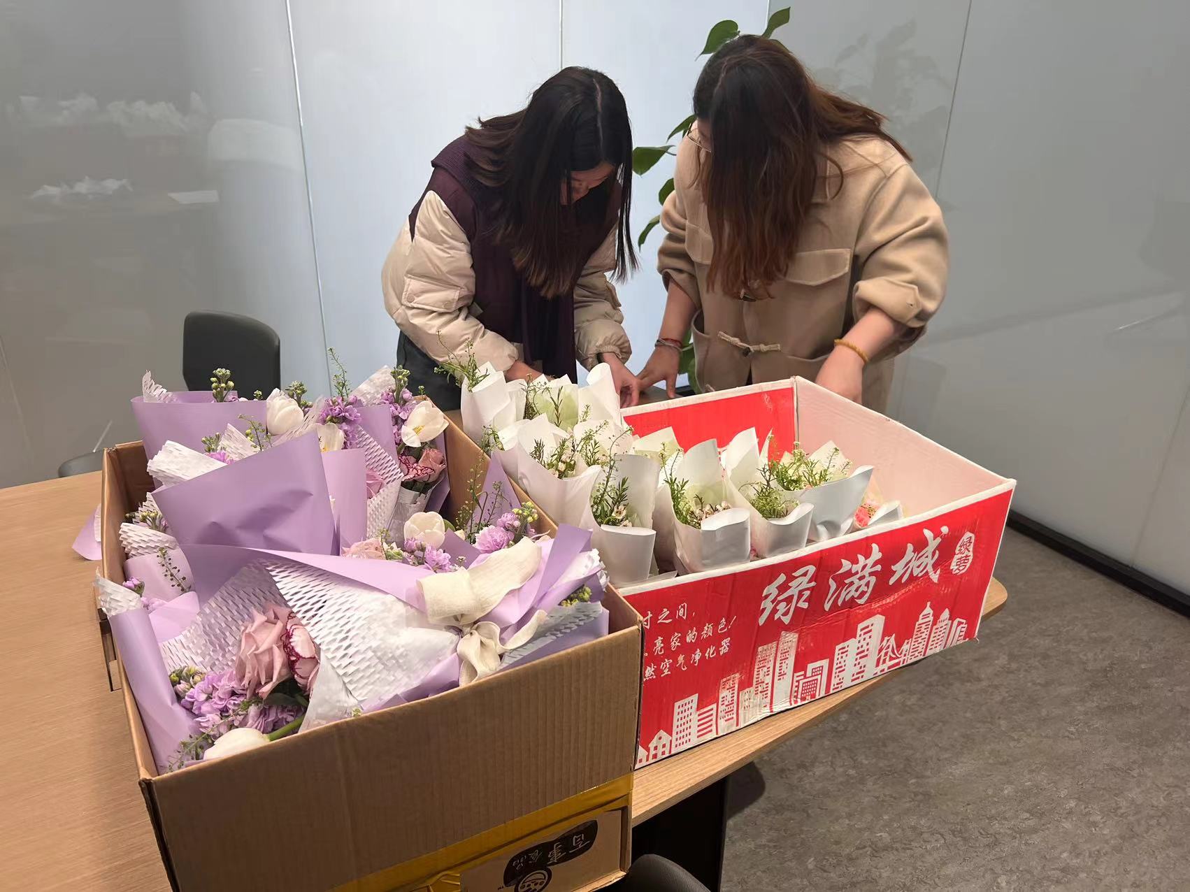 花香浸染間，珈創(chuàng)半邊天